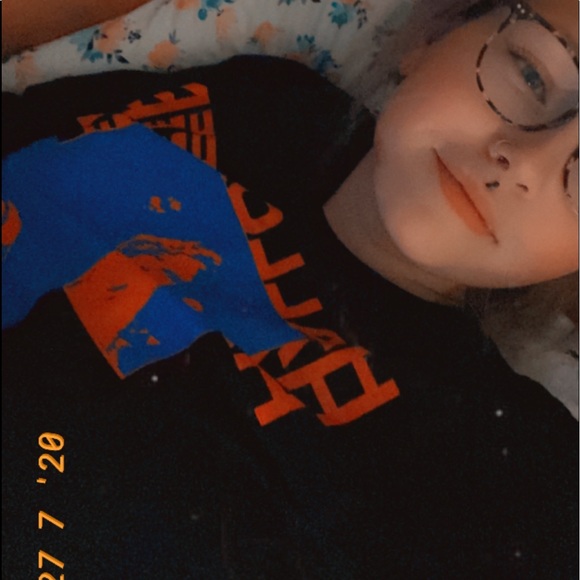 Meet your Posher, Ashlee - Picture 1 of 1